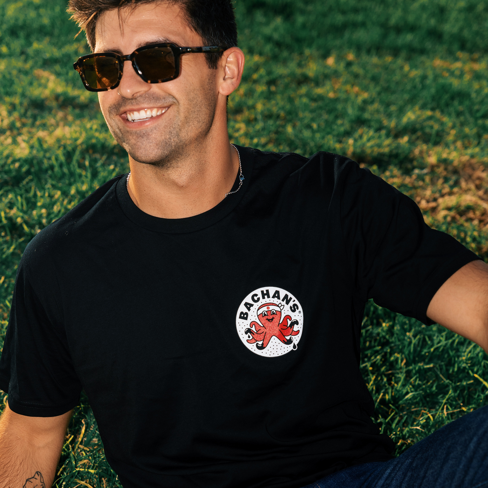 Knuckles Tee M5